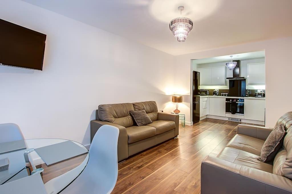 Sunderland Short Stays 2 Bedroom Apartment Free Parking Fulwell Sr6 Exterior photo