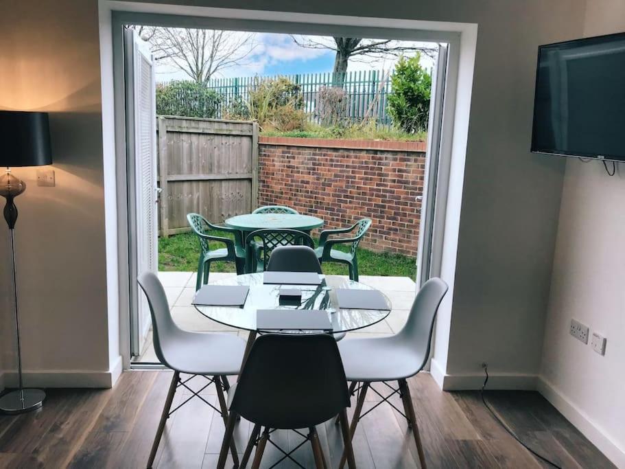 Sunderland Short Stays 2 Bedroom Apartment Free Parking Fulwell Sr6 Exterior photo