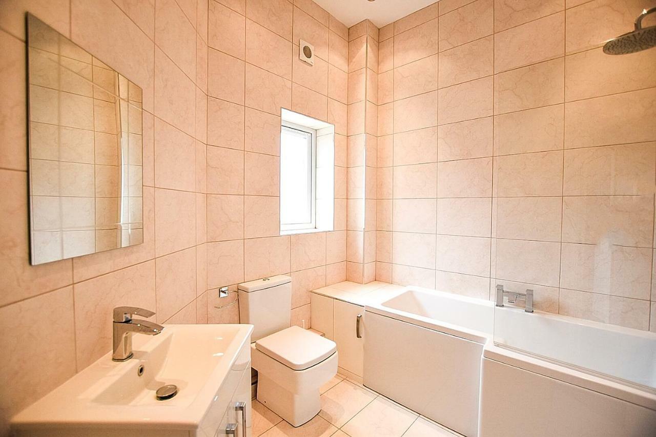Sunderland Short Stays 2 Bedroom Apartment Free Parking Fulwell Sr6 Exterior photo